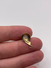 Load image into Gallery viewer, 9ct gold opal pendant
