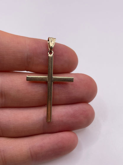 9ct gold cross pendant
