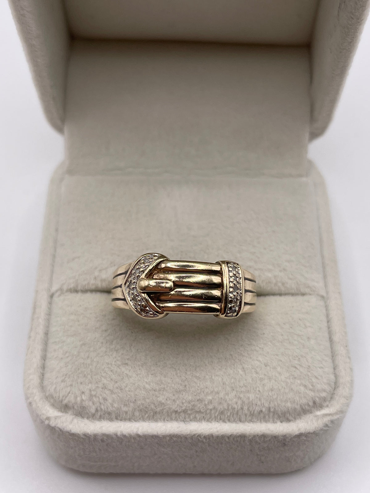 9ct gold diamond buckle ring