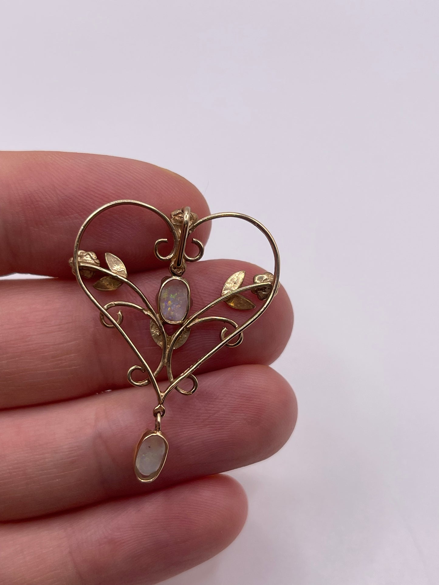 9ct gold opal and pearl pendant