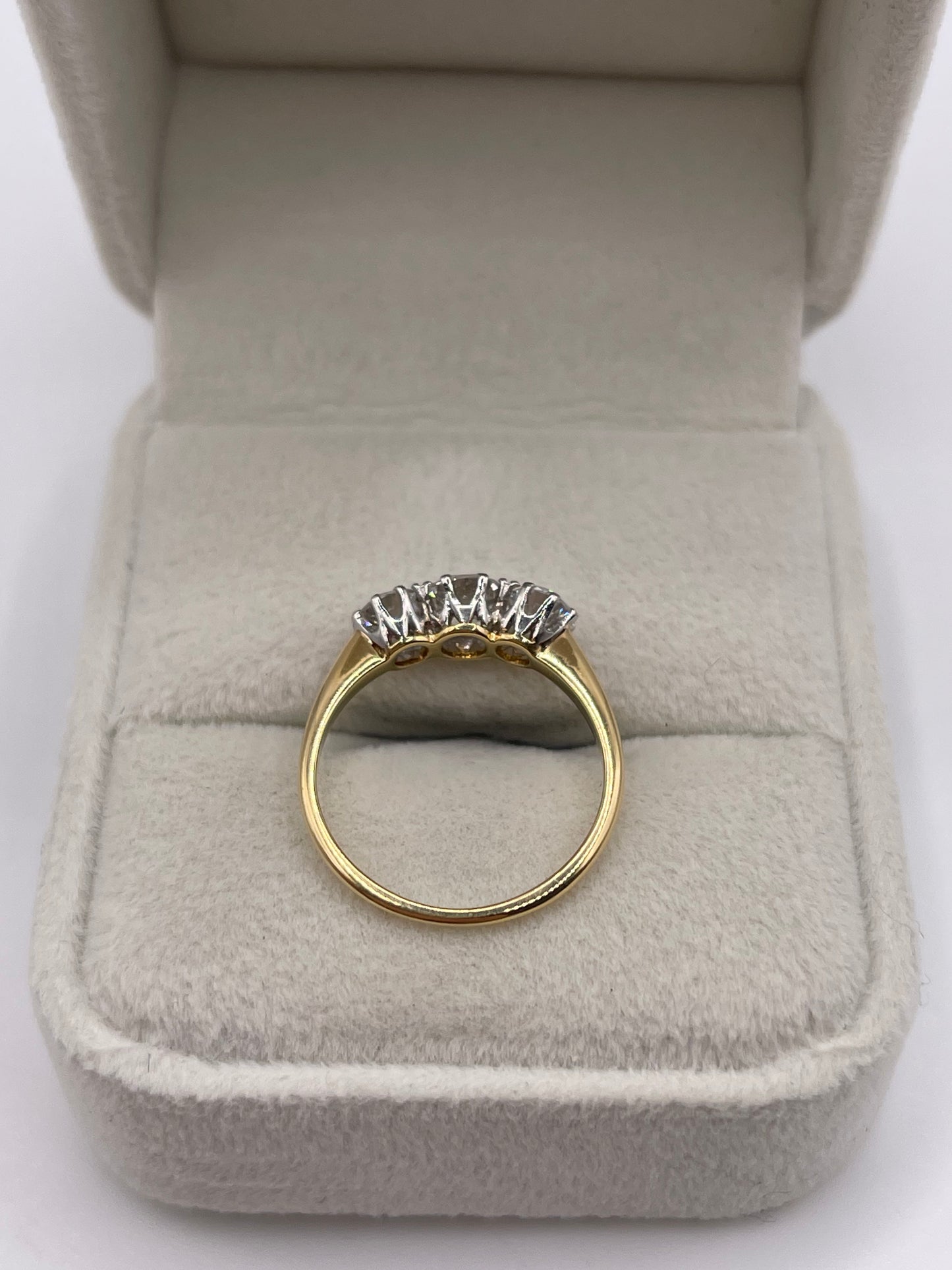 18ct gold 1ct 3 stone diamond ring