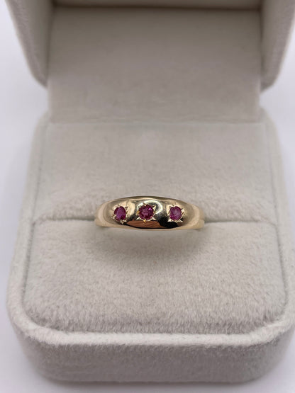 9ct gold ruby gypsy ring