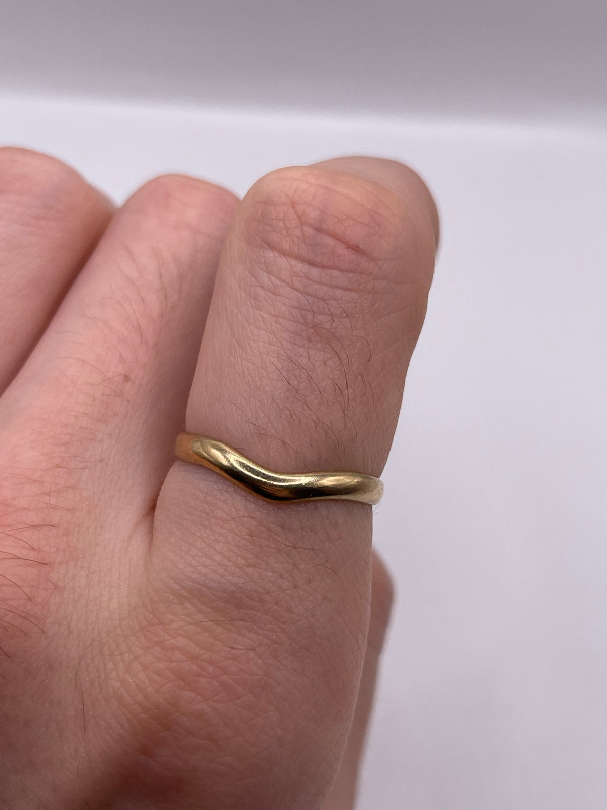9ct gold wishbone ring