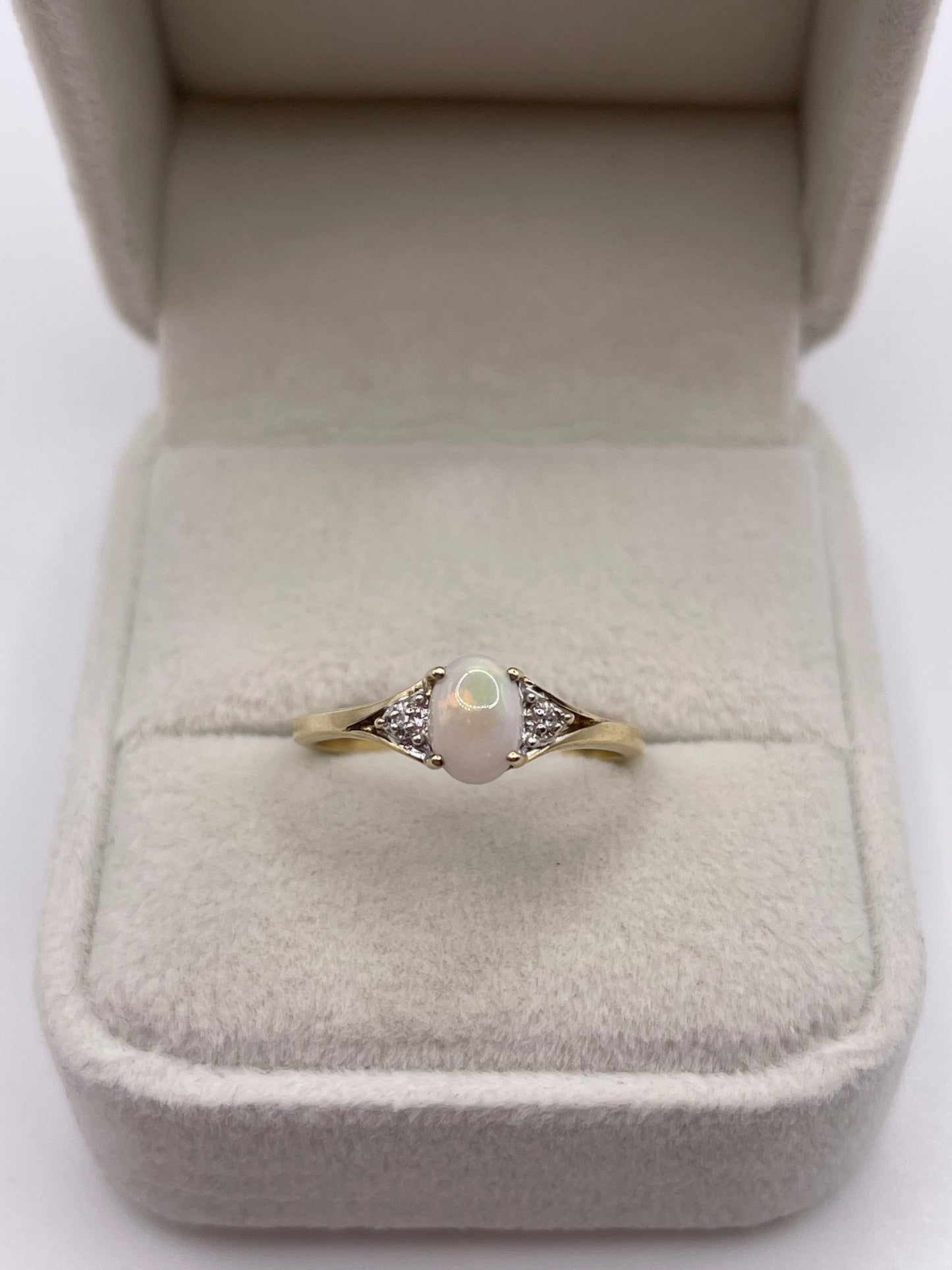 9ct gold opal and diamond ring
