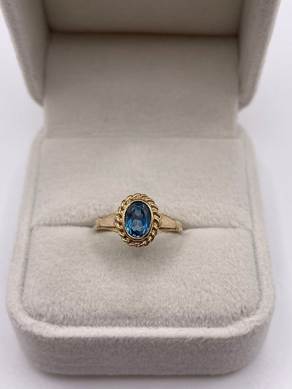 9ct gold blue topaz ring