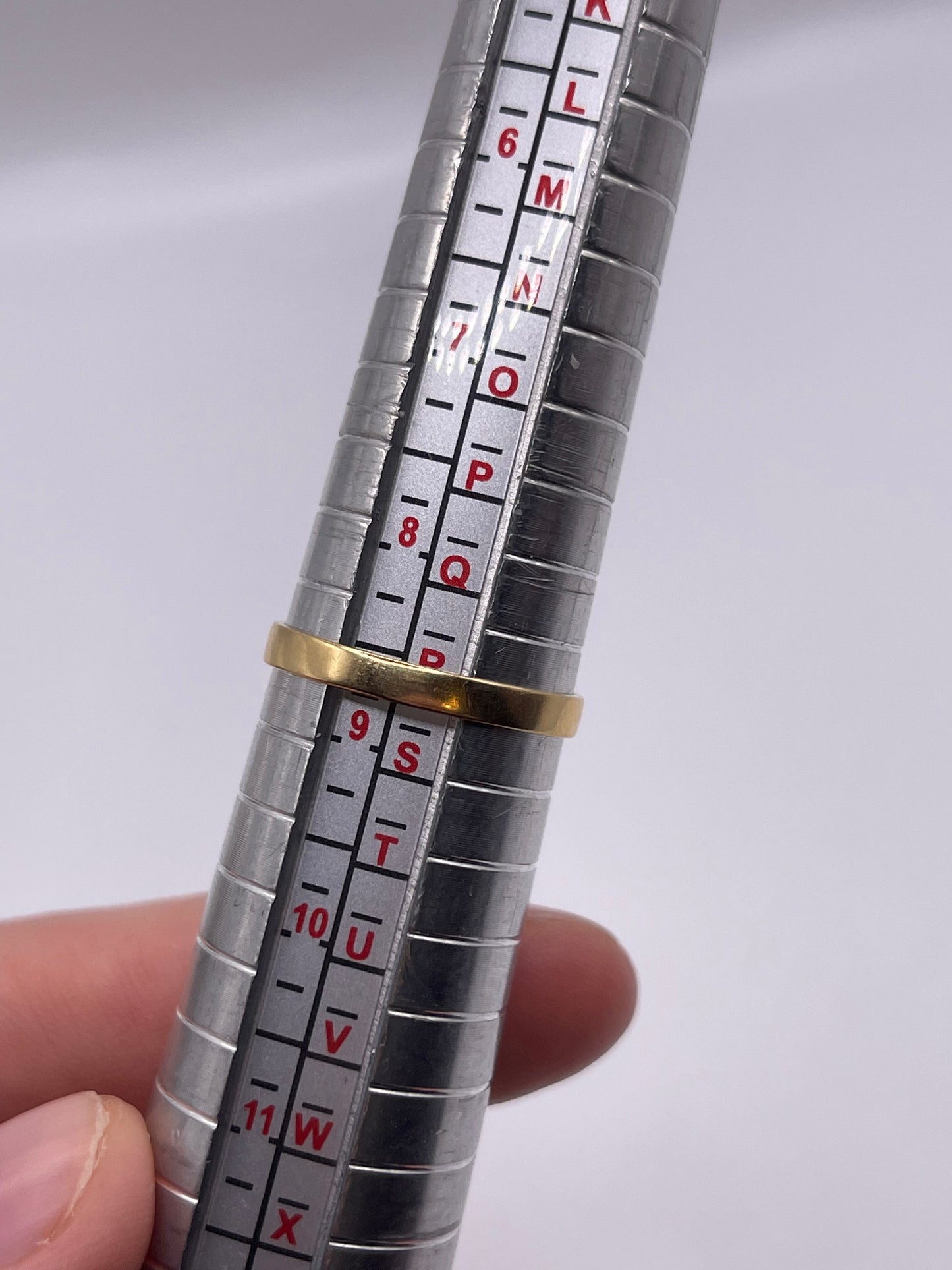 18ct gold emerald and zircon ring