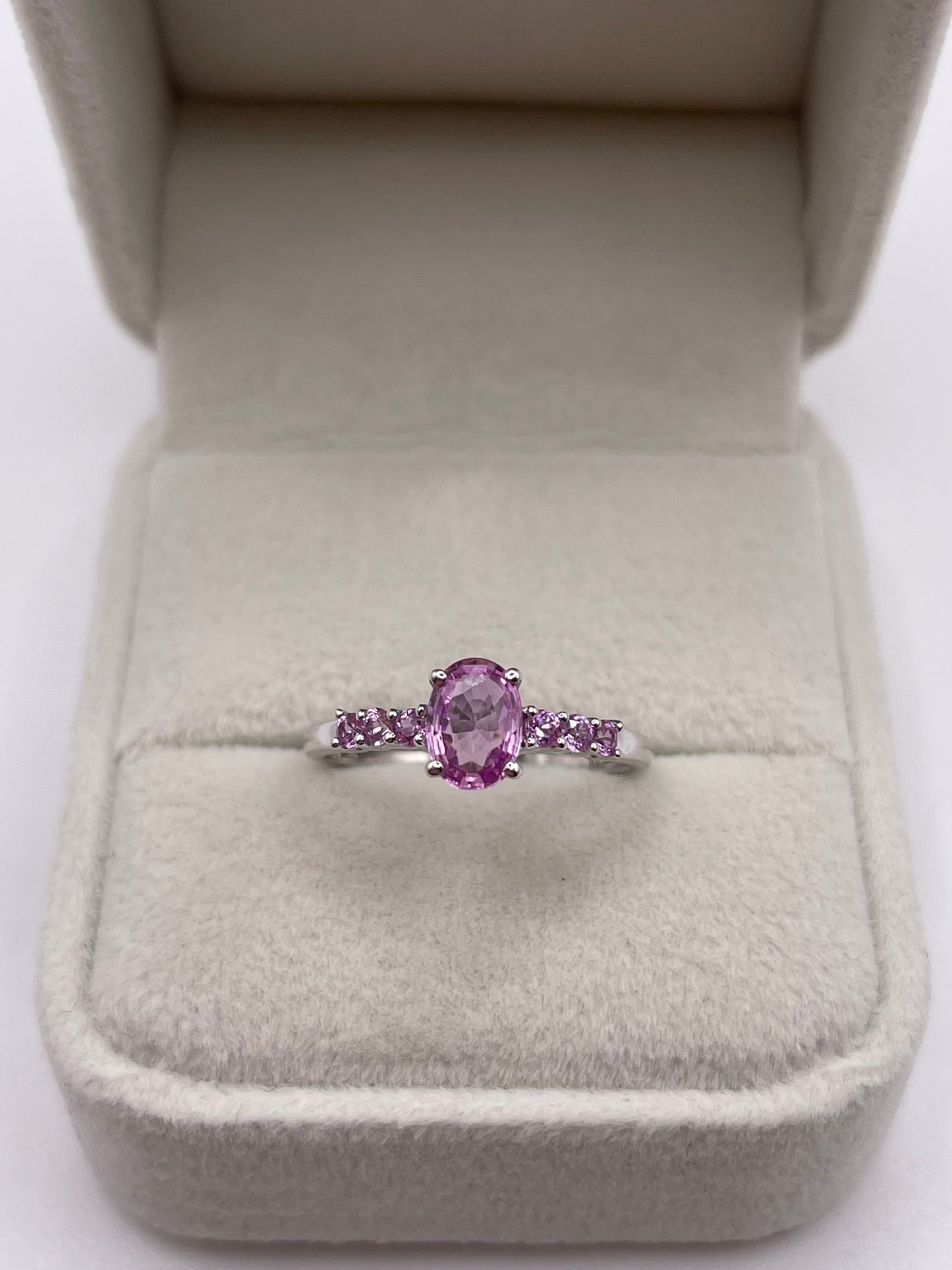 9ct white gold pink sapphire ring