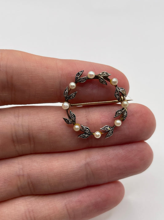 Antique 9ct gold / silver pearl and diamond brooch