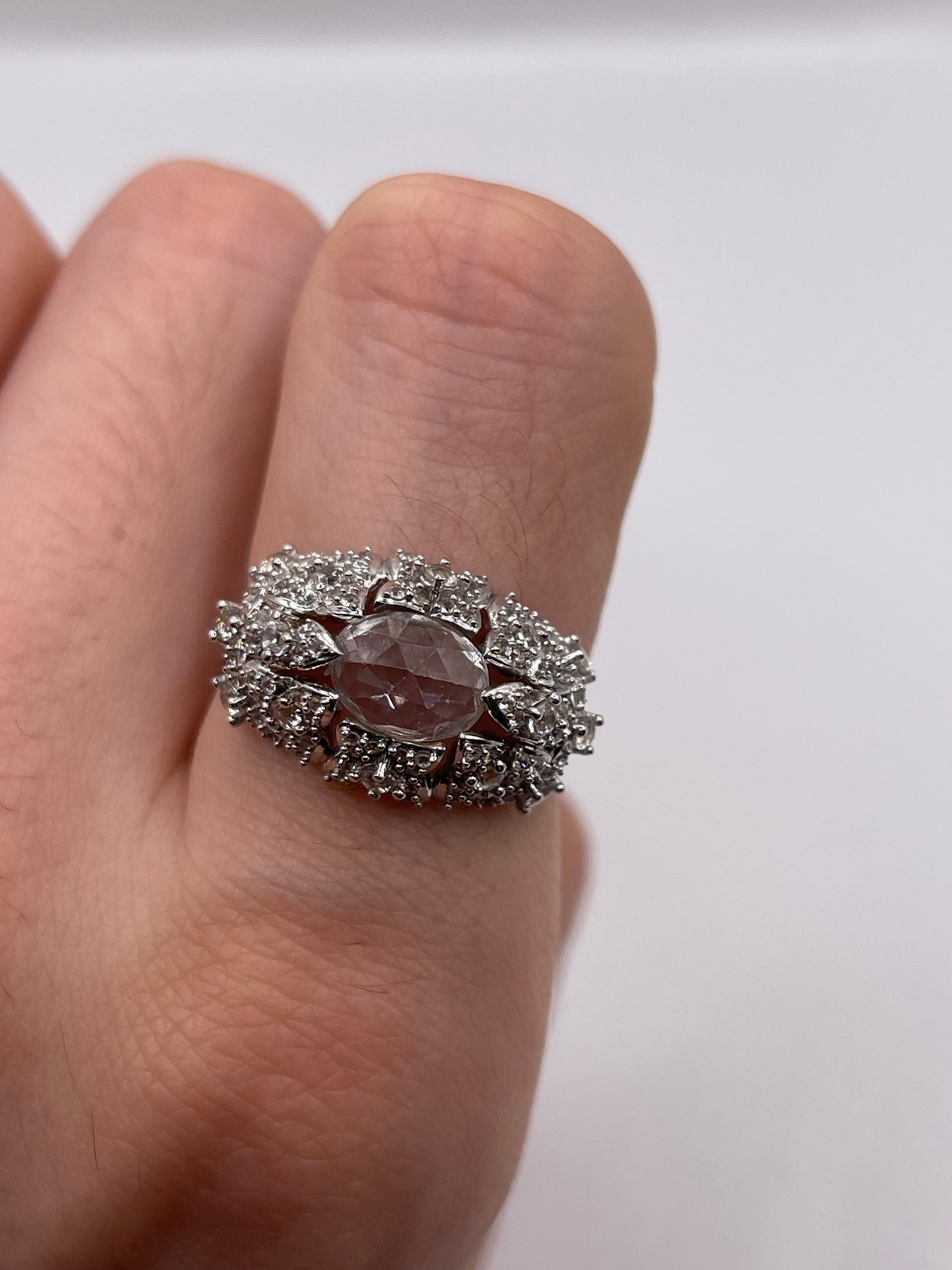 9ct gold white zircon cluster ring
