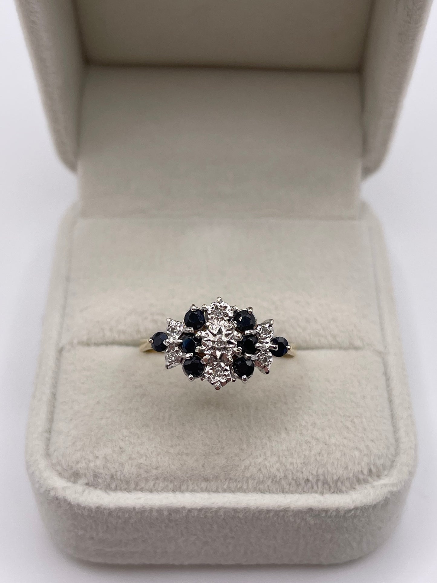 9ct gold sapphire and diamond ring