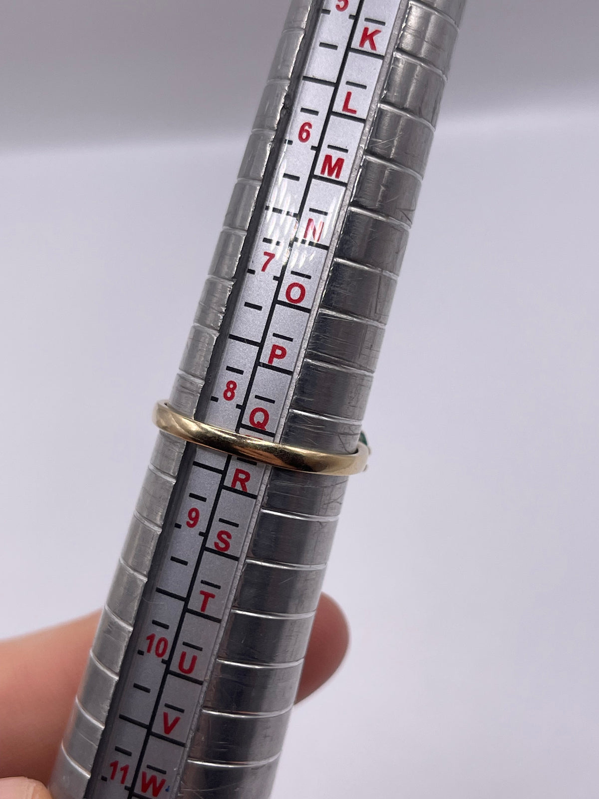 9ct gold emerald and diamond ring