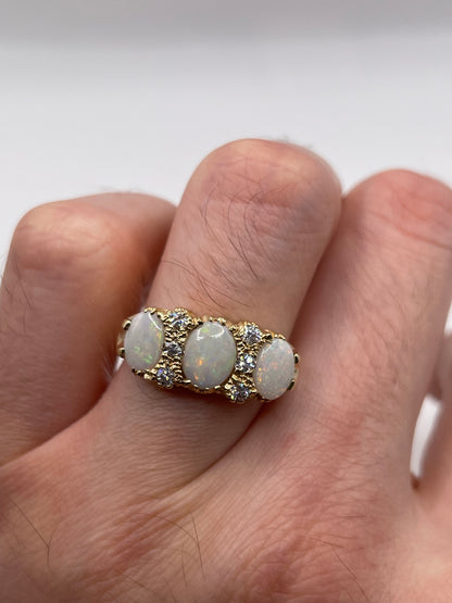 9ct gold opal and cz ring