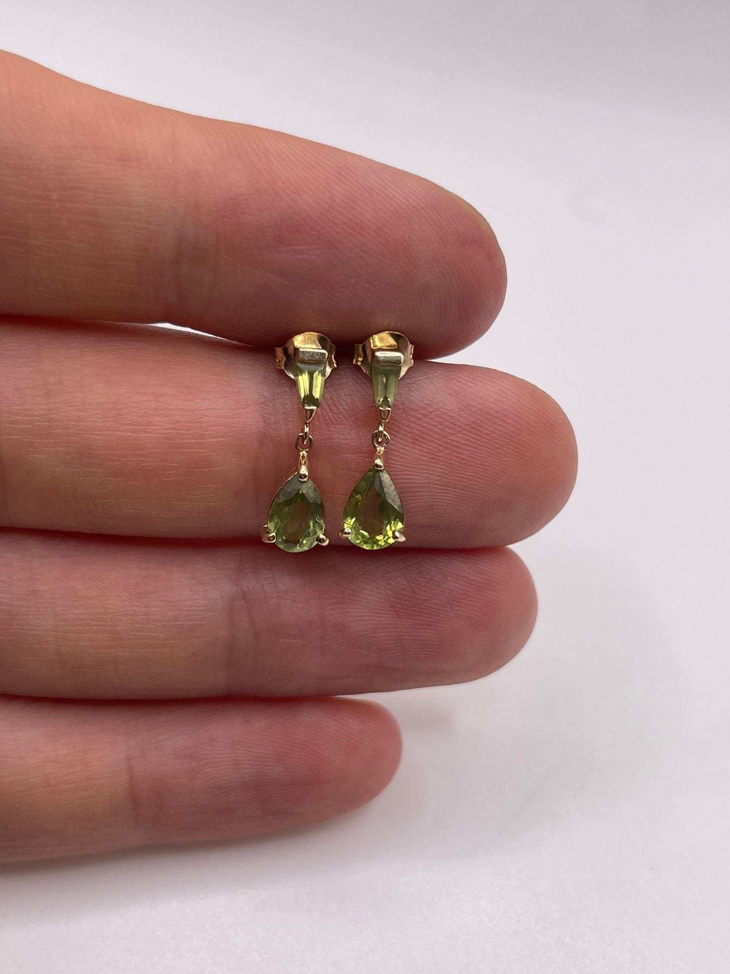 9ct gold quartz earrings