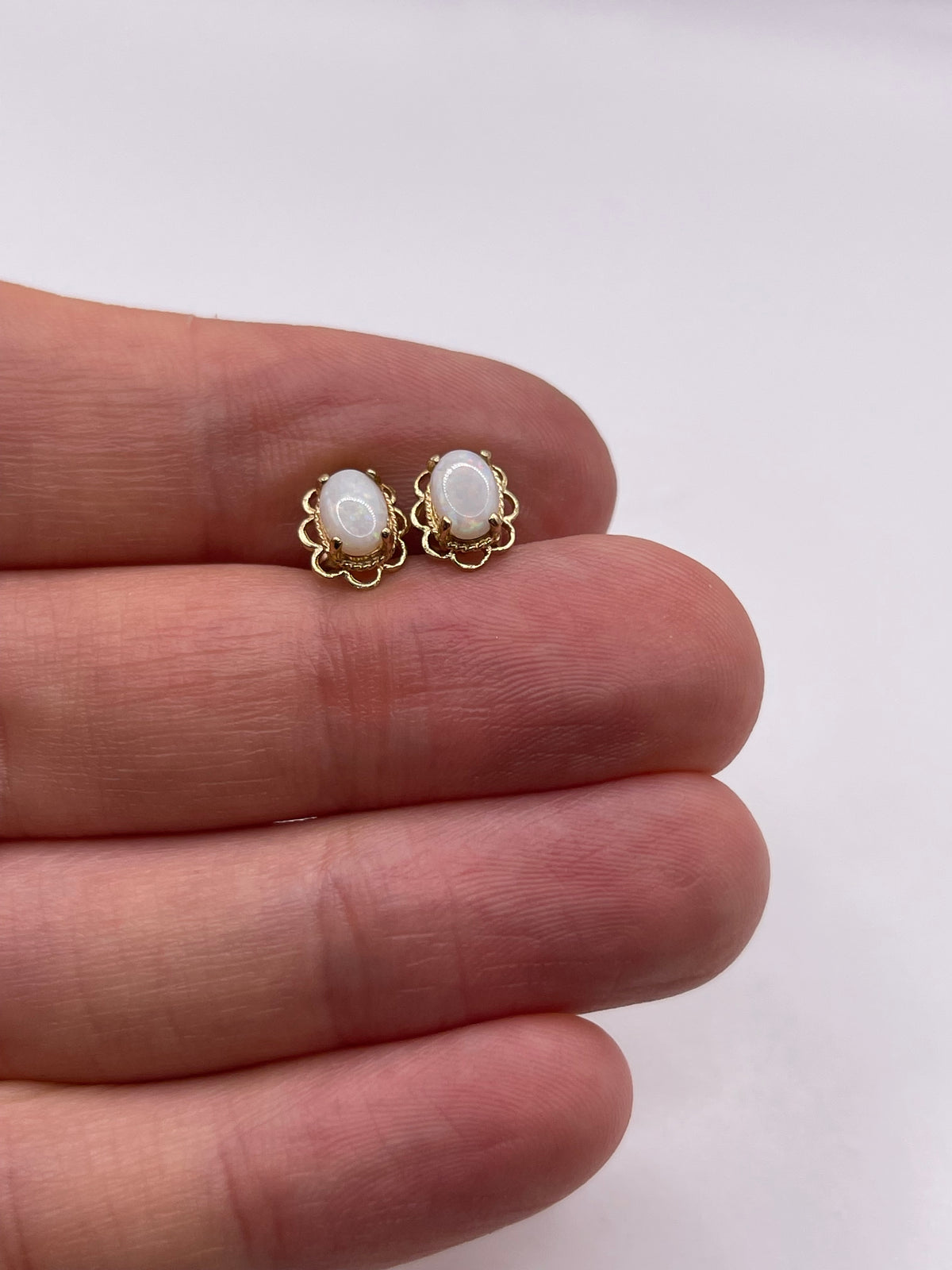 9ct gold opal earrings
