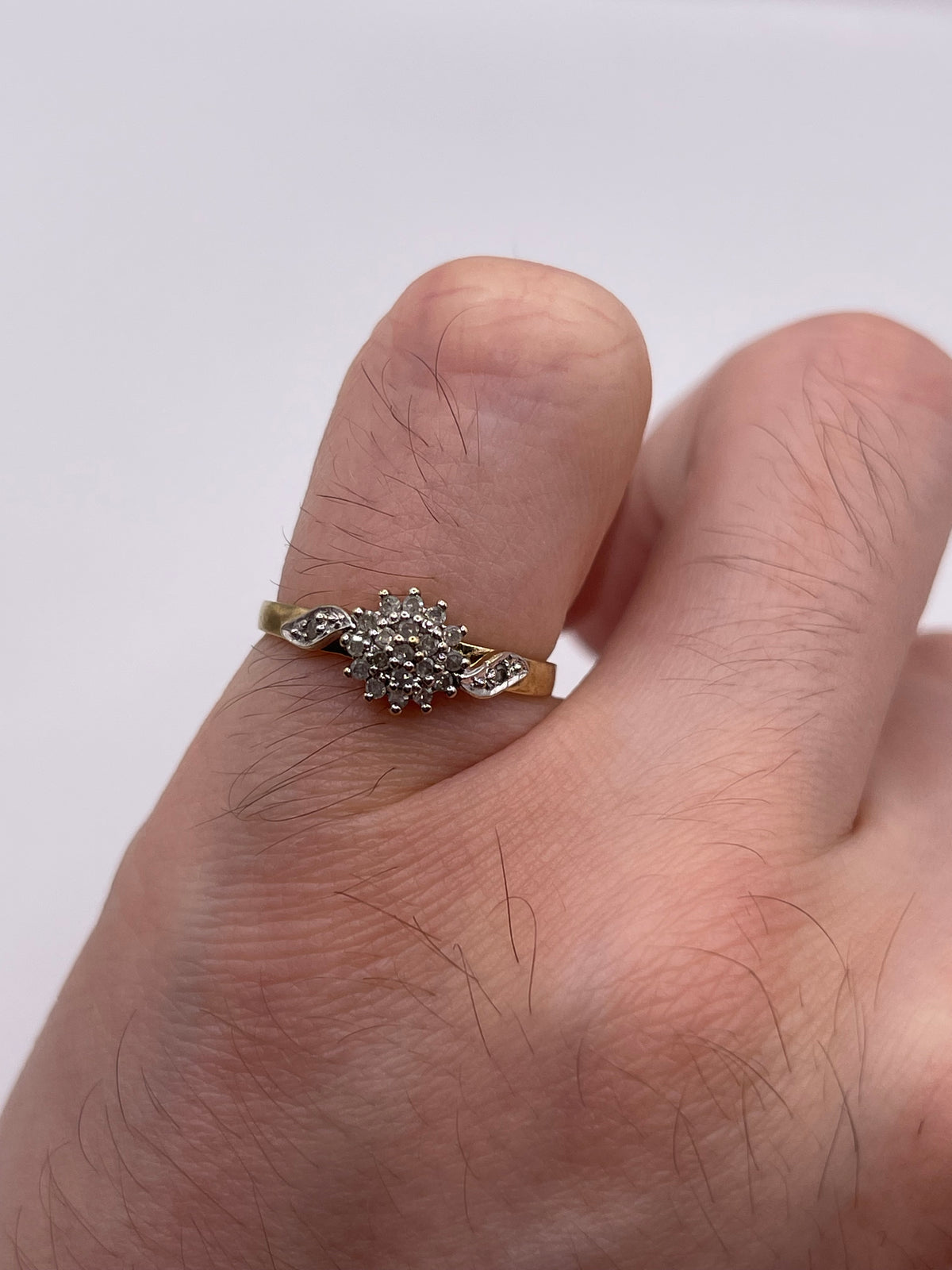 9ct gold diamond cluster ring