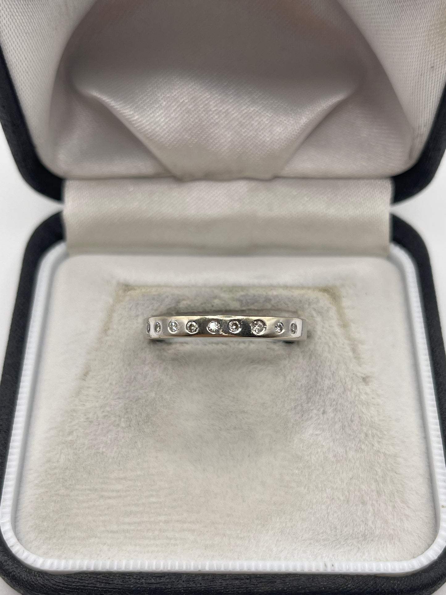 14ct white gold diamond ring