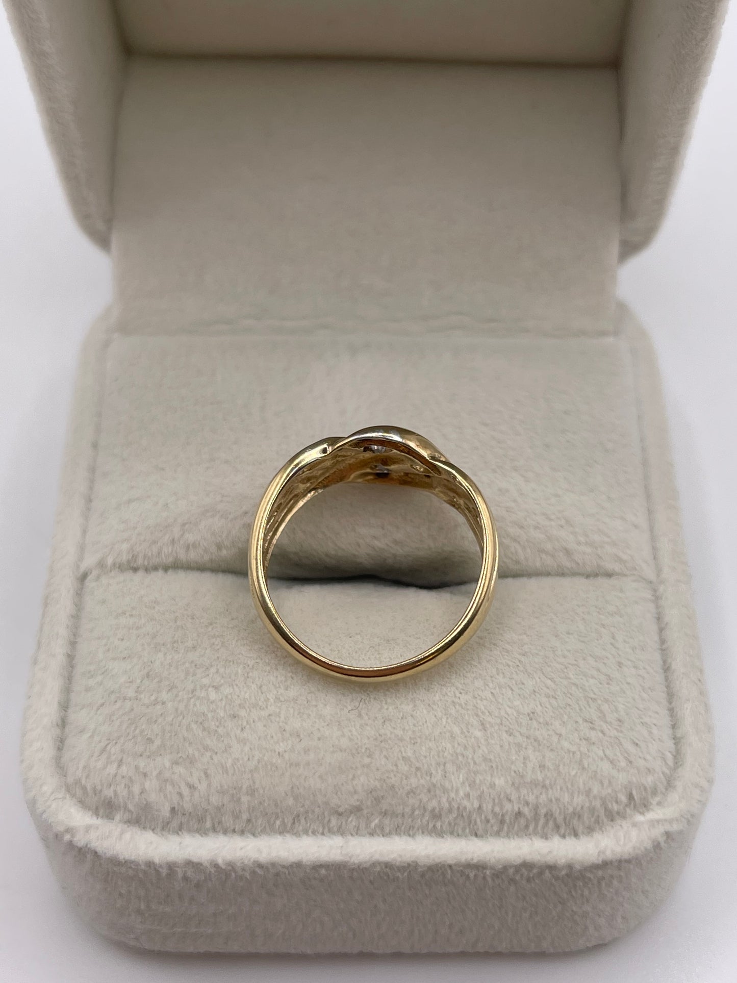 9ct gold diamond ring