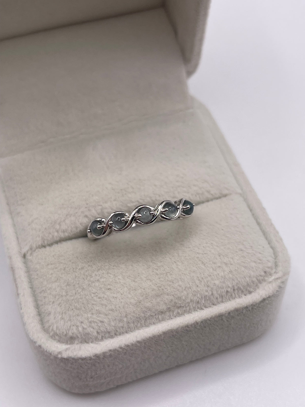 9ct gold cats eye chrysoberyl ring