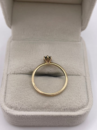 9ct gold green diamond ring