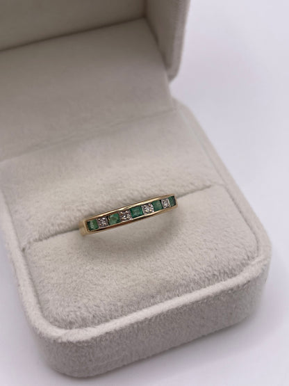 9ct gold emerald and diamond ring