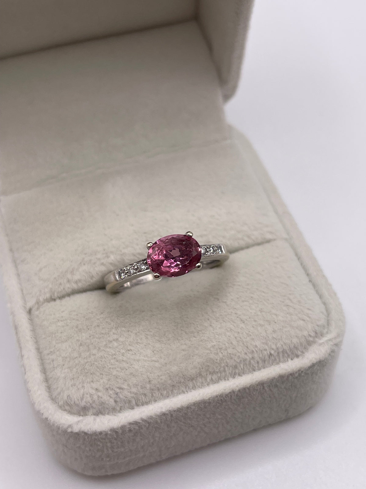 14ct white gold tourmaline and diamond ring