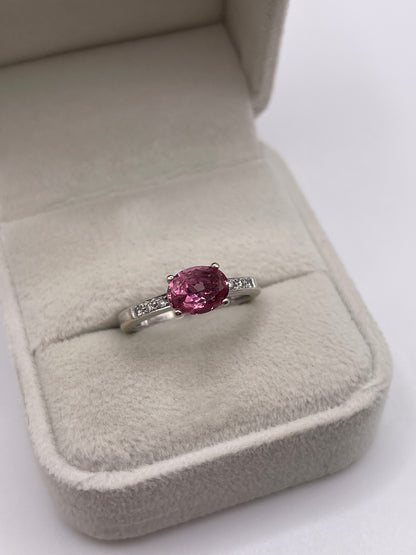 14ct white gold tourmaline and diamond ring