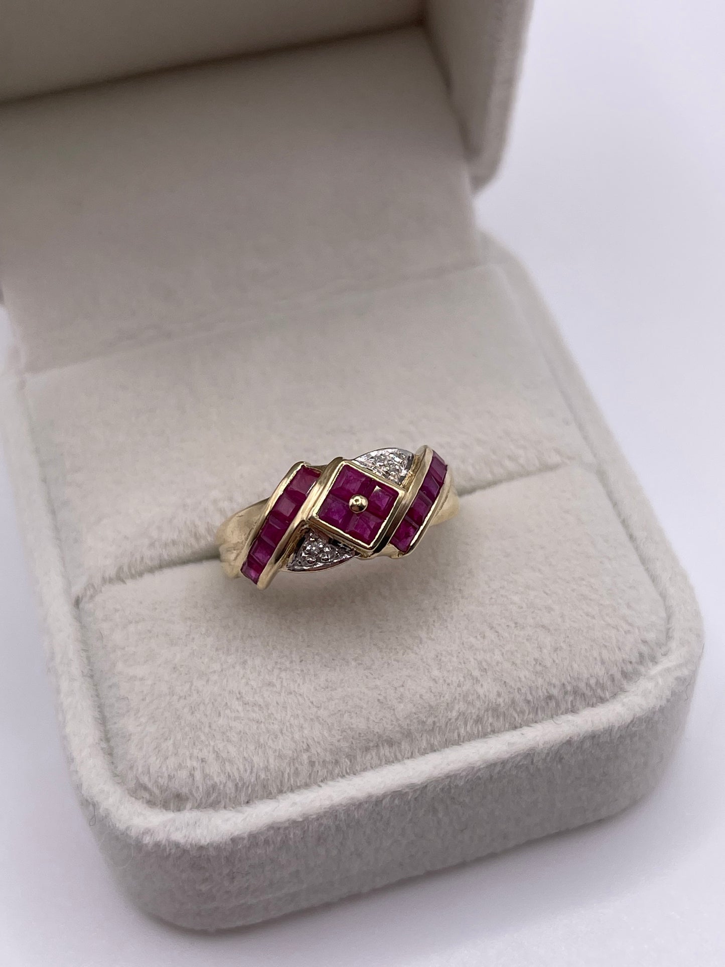 9ct gold ruby and diamond ring