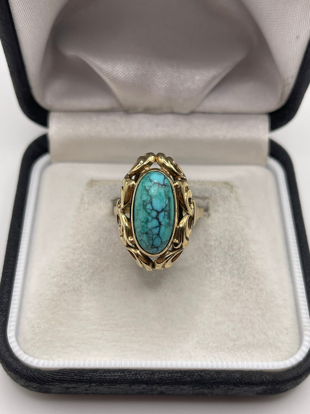 8ct gold turquoise ring