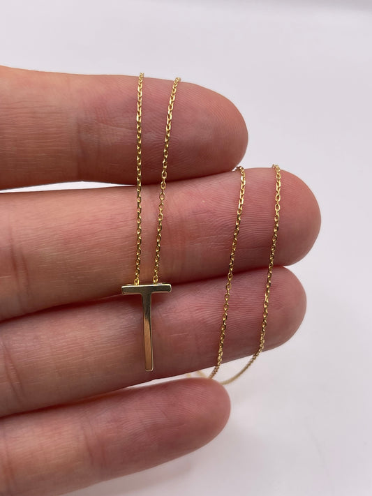 9ct gold initial T necklace