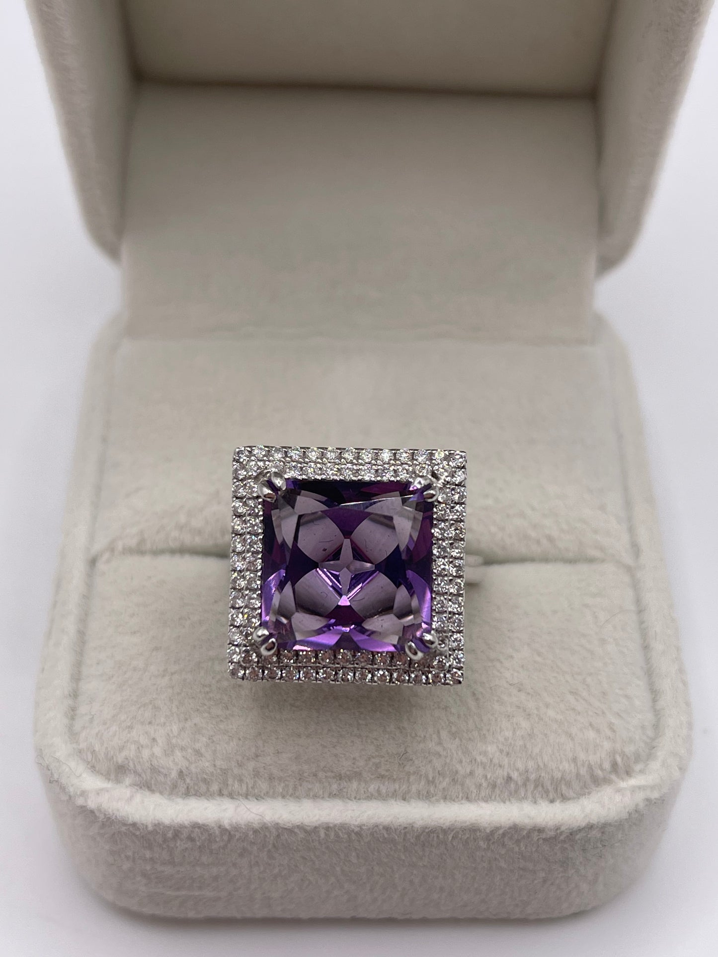 18ct white gold amethyst and diamond ring