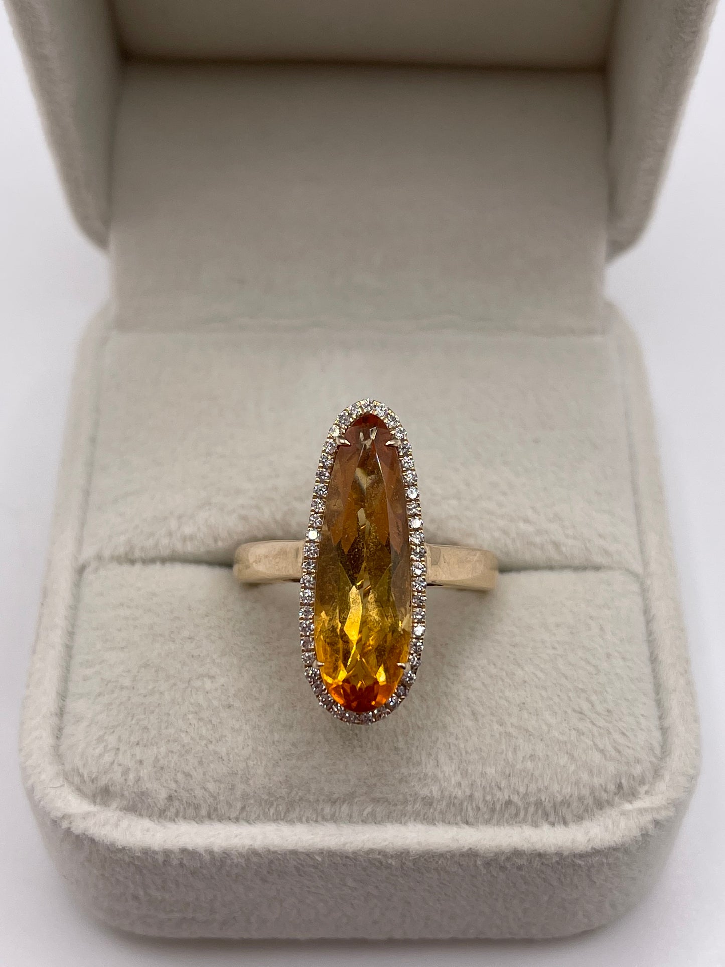 9ct gold citrine and diamond ring