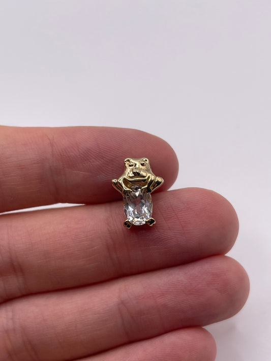 9ct gold topaz pendant