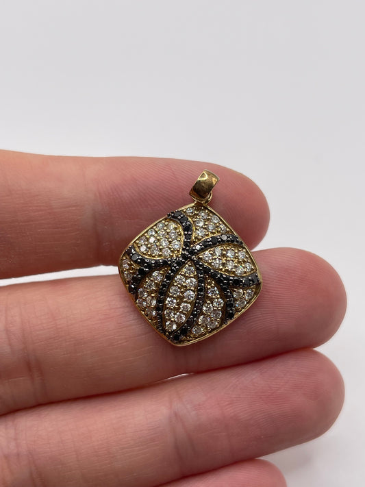 9ct gold diamond cluster pendant