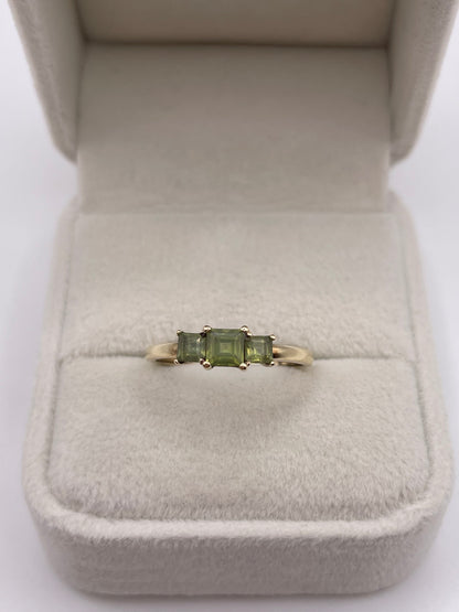 9ct gold quartz ring