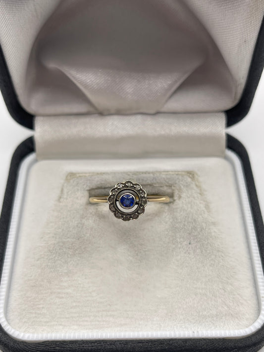 18ct gold sapphire and diamond ring