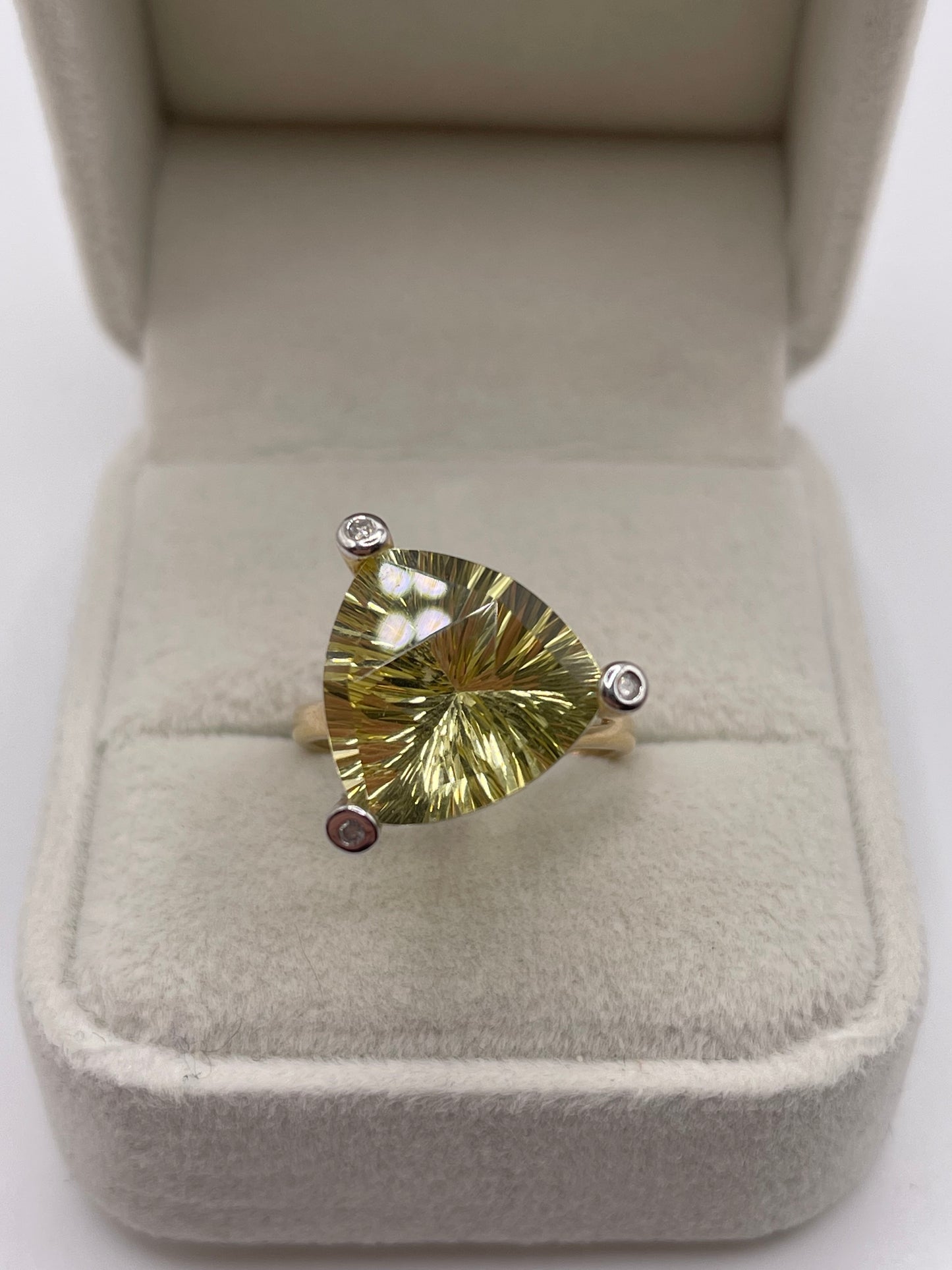9ct gold quartz and diamond ring