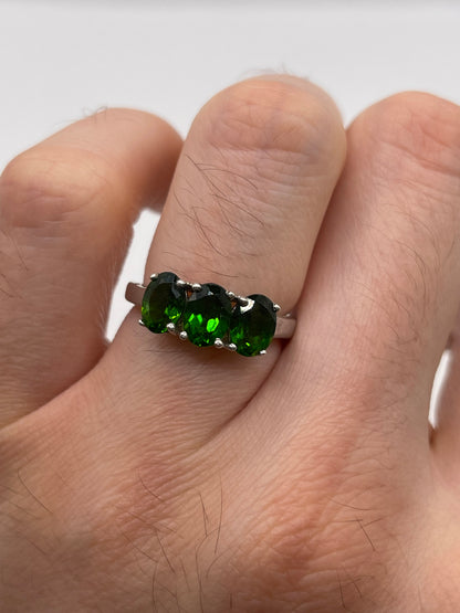 Silver diopside ring