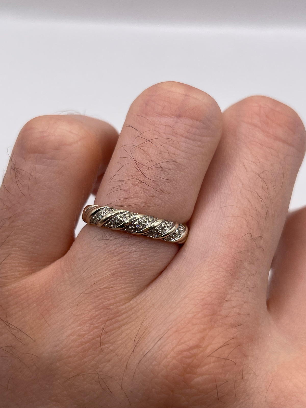 9ct white gold diamond cluster ring