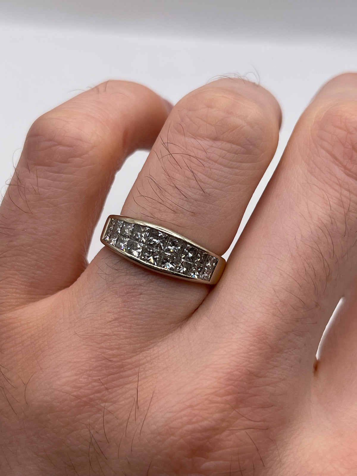 18ct gold 1.62ct diamond cluster ring