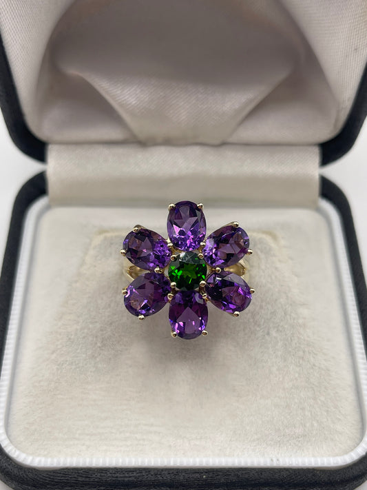 9ct gold diopside and amethyst ring