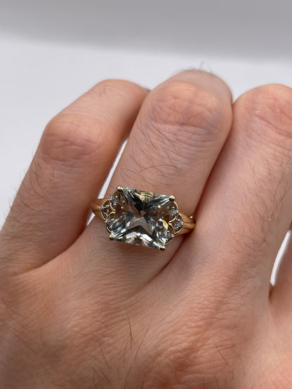 9ct gold green amethyst and diamond ring