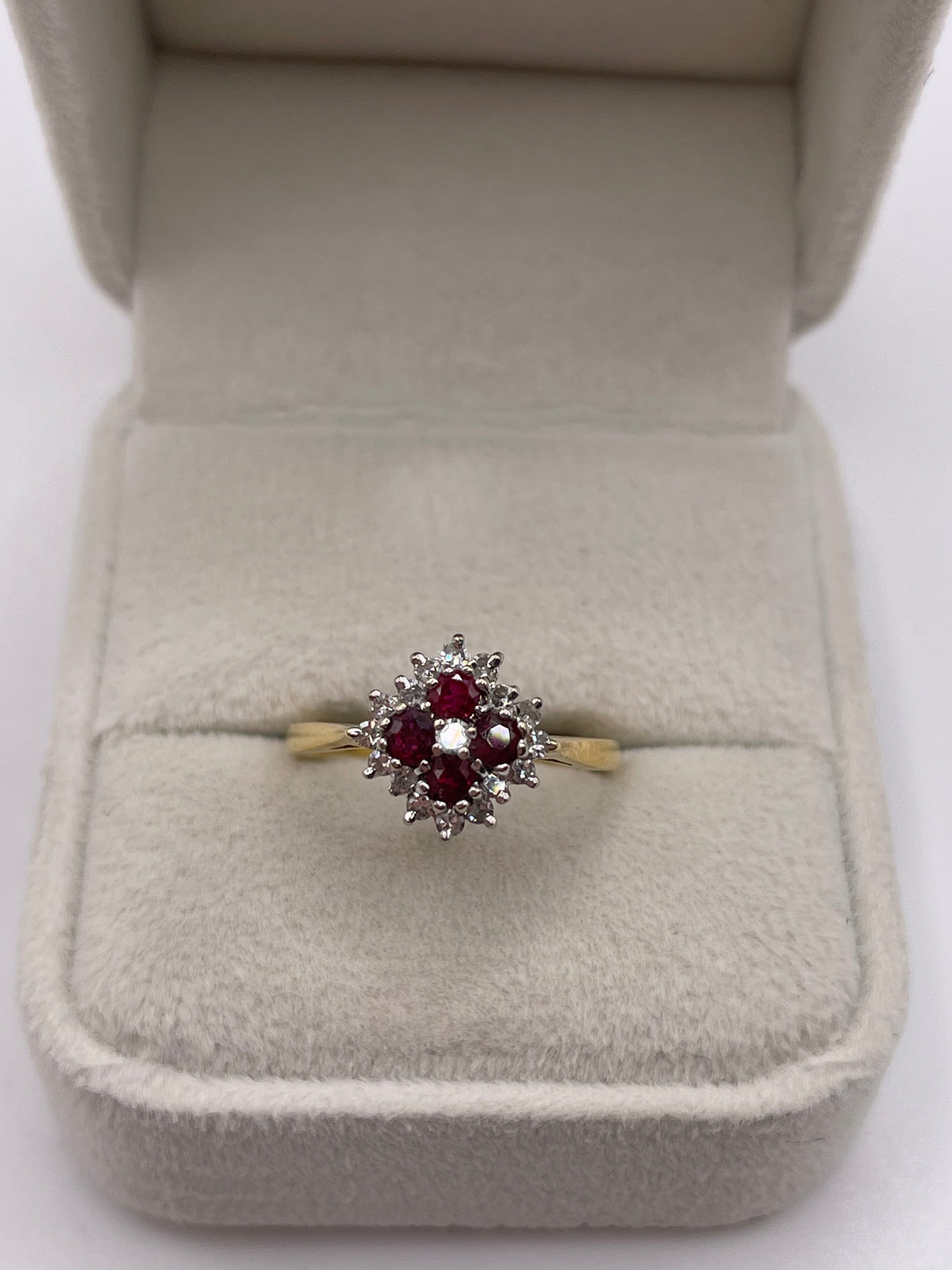 18ct gold ruby and diamond ring
