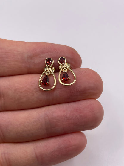 9ct gold garnet earrings