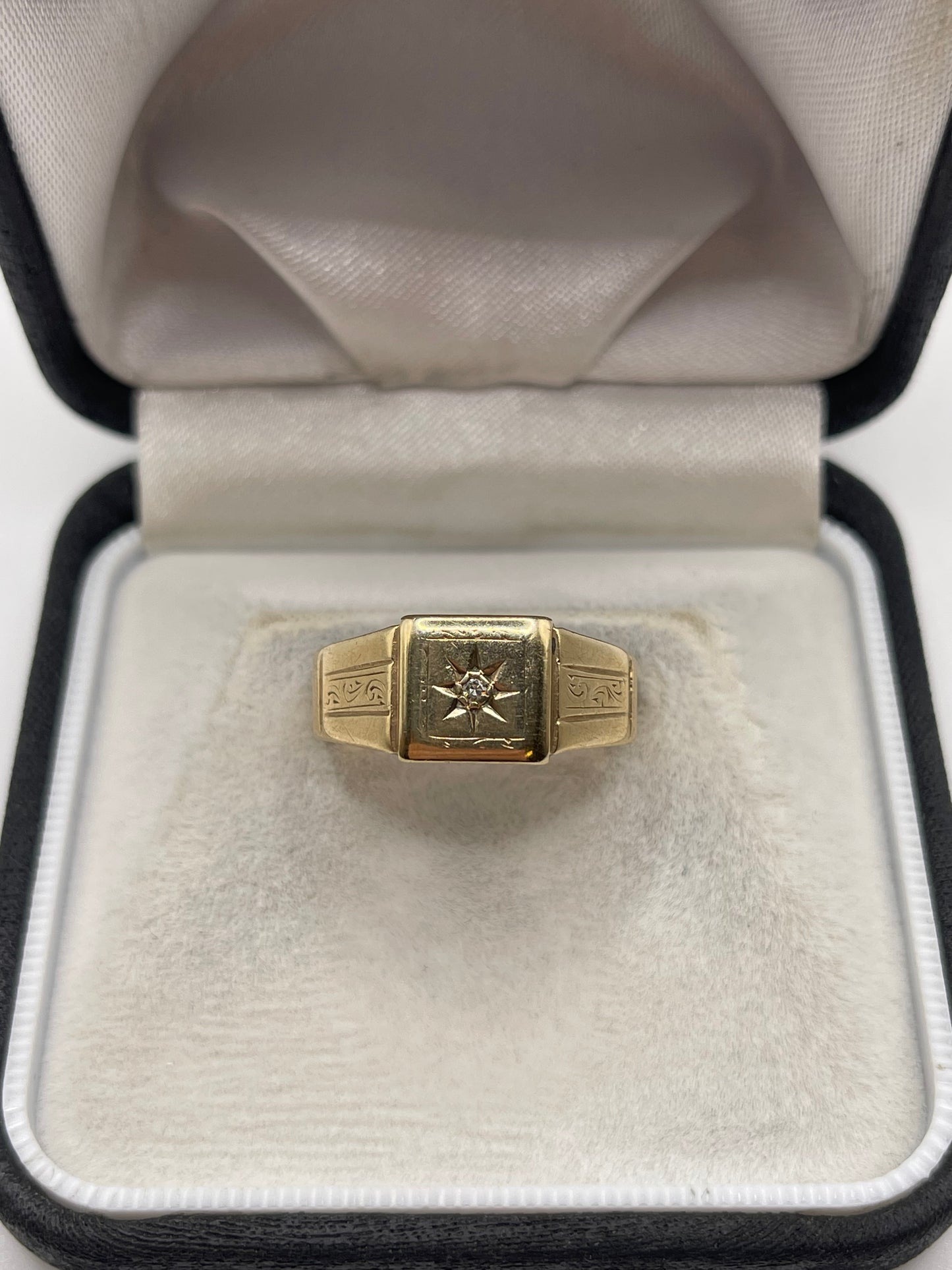 9ct gold diamond signet ring