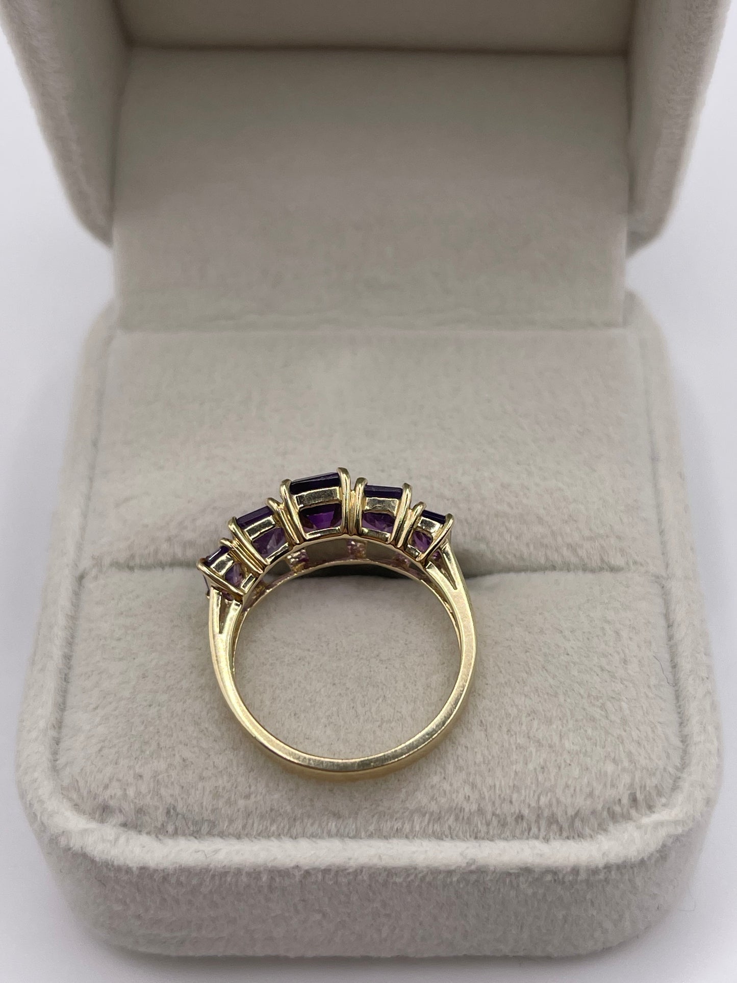 9ct gold amethyst ring