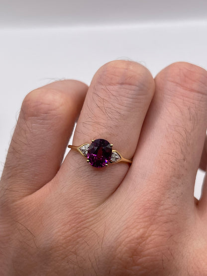 9ct gold garnet and diamond ring