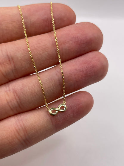 9ct gold infinity necklace