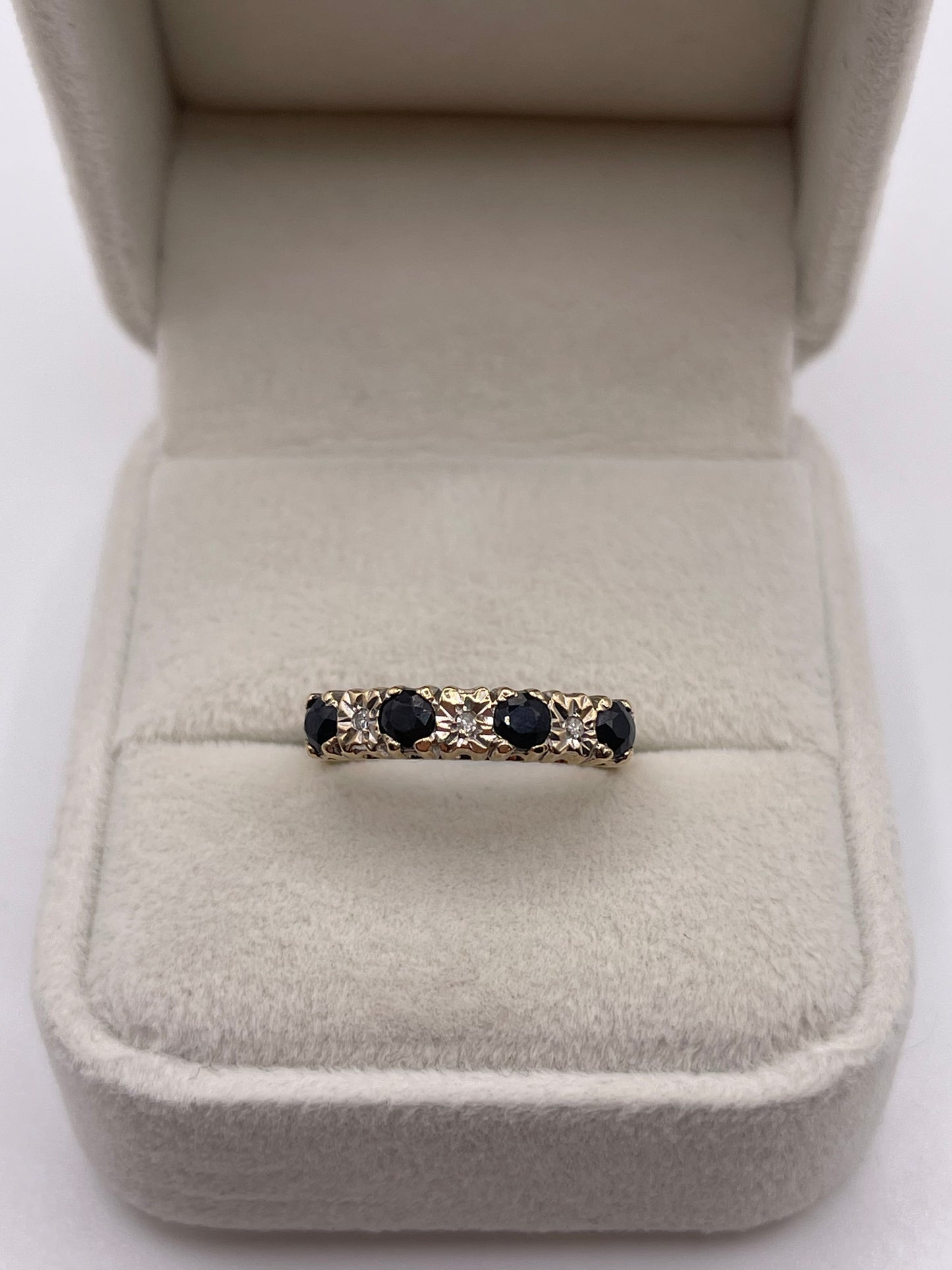 9ct gold sapphire and diamond ring