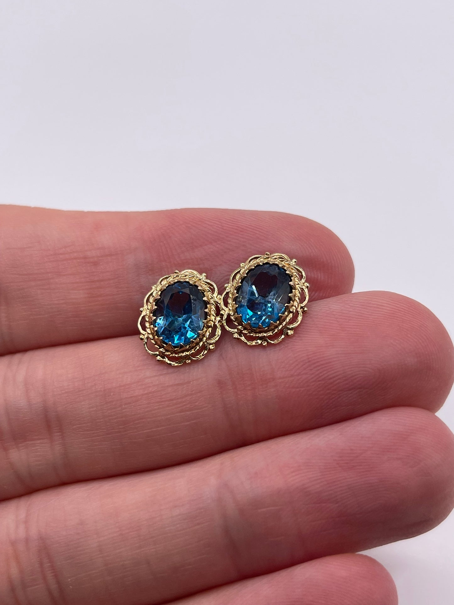 9ct gold topaz earrings