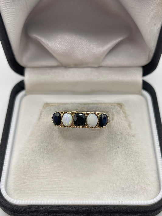 9ct gold sapphire and opal ring